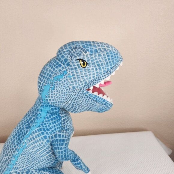 Jurassic Park World Blue T-Rex Dinosaur Plush Stuffed Toy 28" Nose To Tail - Picture 3 of 6